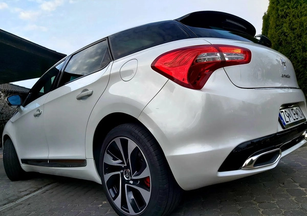 Citroen DS5 cena 47900 przebieg: 230000, rok produkcji 2015 z Morąg małe 497